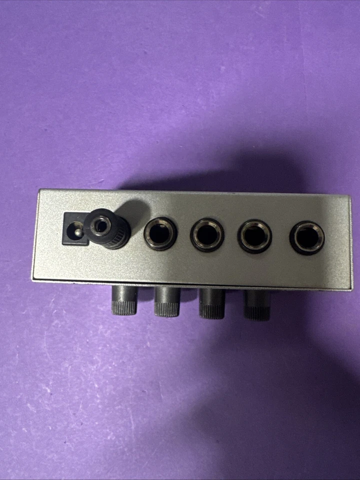 BEHRINGER MICROAMP HA400 AMPLIFIER, 4-CHANNEL STEREO HEADPHONE - Image 2 of 4