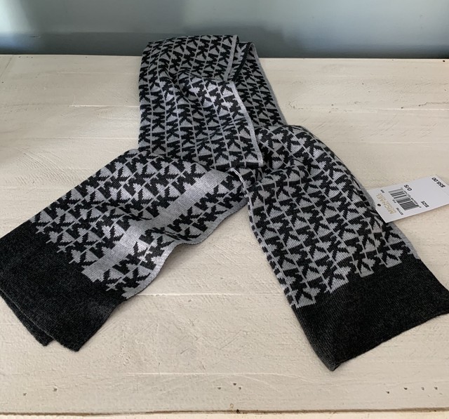 Mk Infinity Scarf 2025