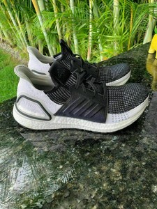 ultraboost 19 black white