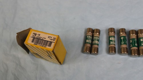 6er Kasten Buss Sicherung FNQ-10 SICHERUNG 10A 500V ZEITVERZÖGERUNG NIB - Bild 2 von 3
