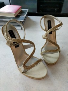 steve madden gold platform heels