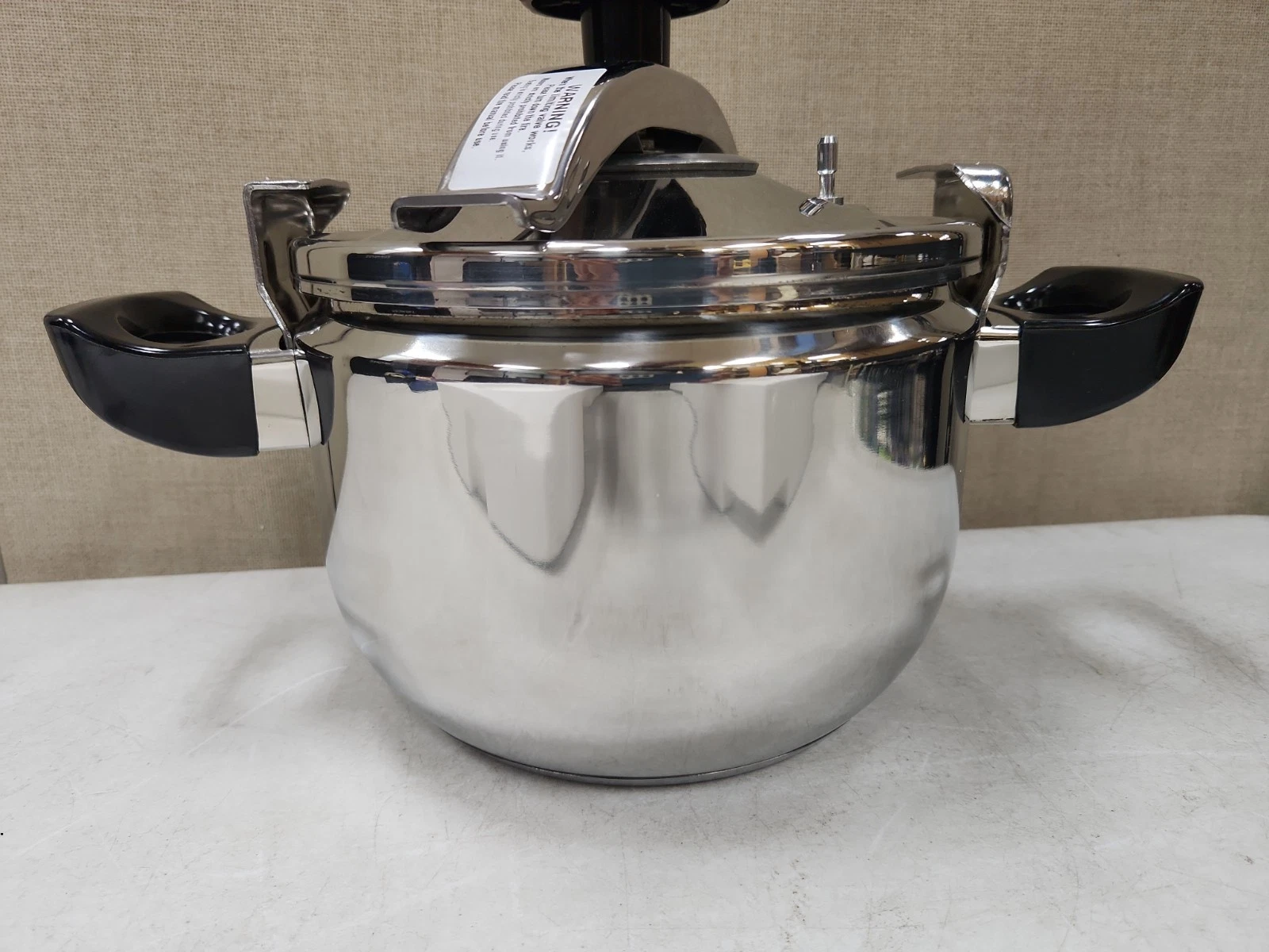 NEW Stainless Steel Pressure Cooker - 7.4 Quarts
Opens in a new window or tab