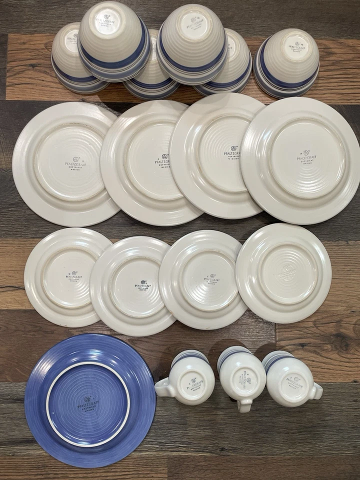 LOTE DE 18 platos de cena Pfaltzgraff RIO 6 tazones tazas de café para ensalada rayas azules Foto 3 de 4