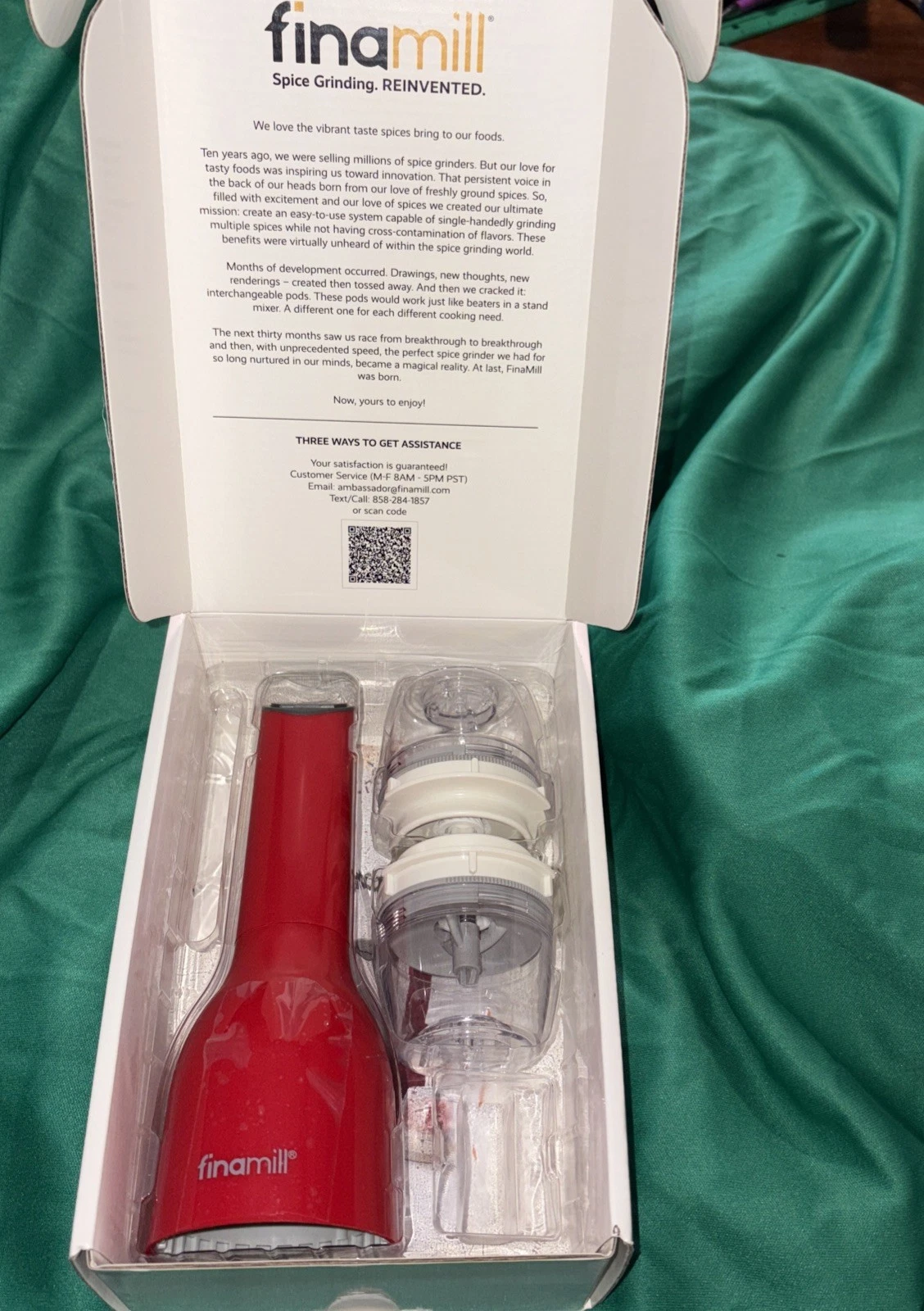 FinaMill Red Battery Pepper Mill & Spice Grinder + 2 FinaPods No Batteries
Opens in a new window or