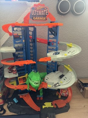 Hot Wheels Megacity Parkgarage mit T-Rex-Angriff