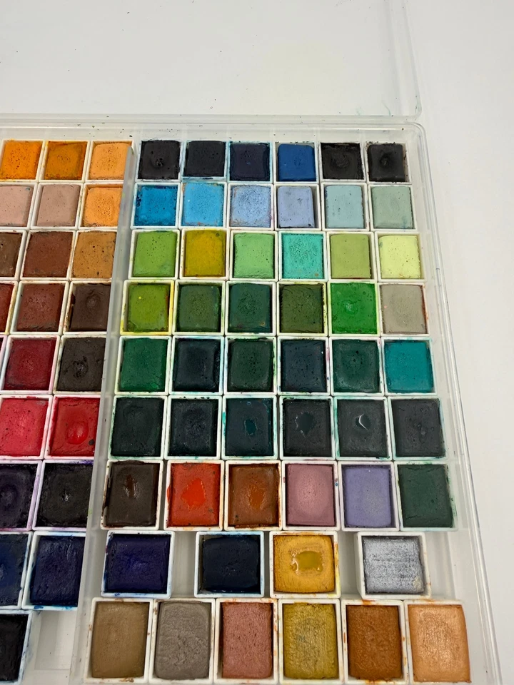 104 sartenes de acuarela de varios colores, Prima Marketing y Jane Davenport, USADAS Foto 4 de 4