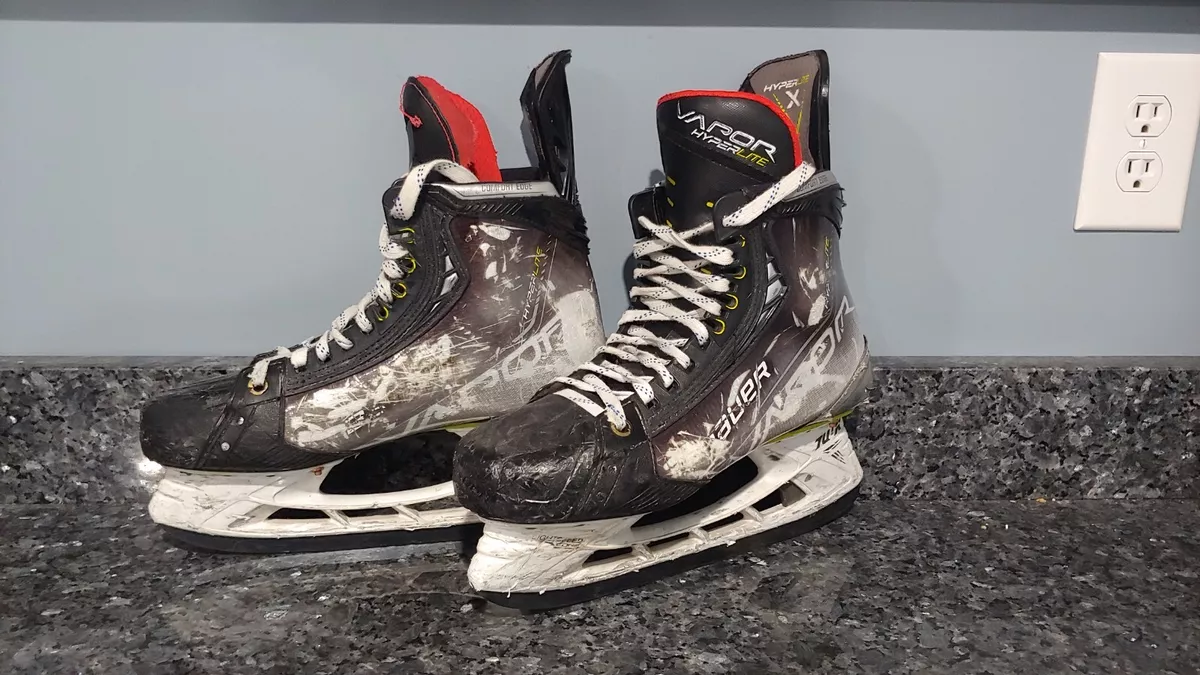 Bauer Vapor Hyperlite Ice Hockey Skates Senior Size 8.5 Fit 3 Wide EE