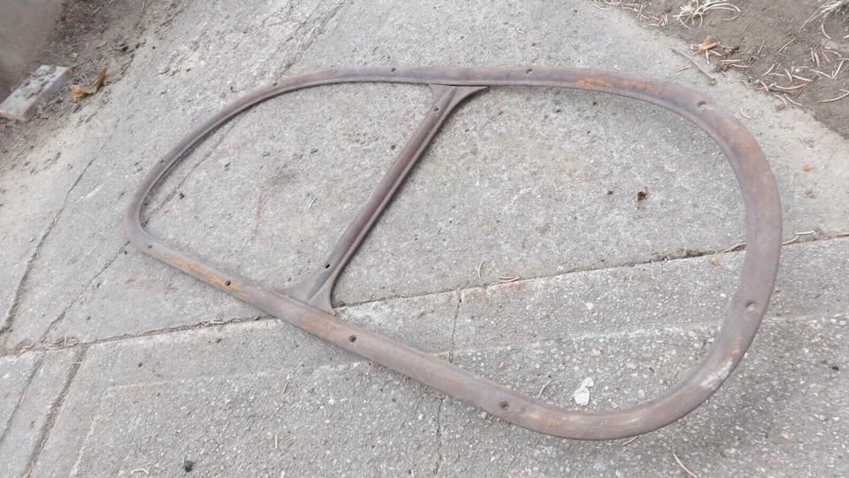 1939 1940 Ford Sedan MOLDAGEM DE ENFEITE DE JANELA TRASEIRA Original '38 Deluxe Sedan 2 Peças - Imagem 4 de 4