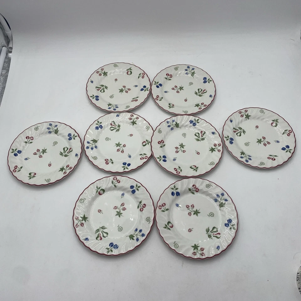 Juego completo de 8 platos de pan de postre Johnson Brothers Sweetbriar Inglaterra Foto 2 de 4