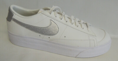 NEU Nike WMNS Blazer Low Platform Ess Größe 44 Leder Sneaker Schuhe DQ7571-101