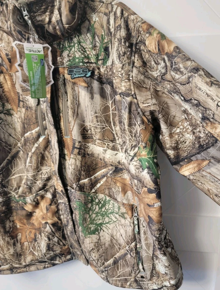 NEW Womens (3XL) DSG Outerwear Ava 3.0 Softshell Hunting Jacket, Realtree Edge  - Image 4 of 4