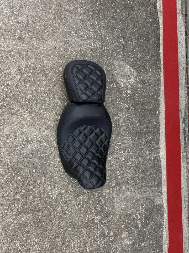 Asiento Harley Davidson Bad Boyz Cycles Venom Foto 2 de 2