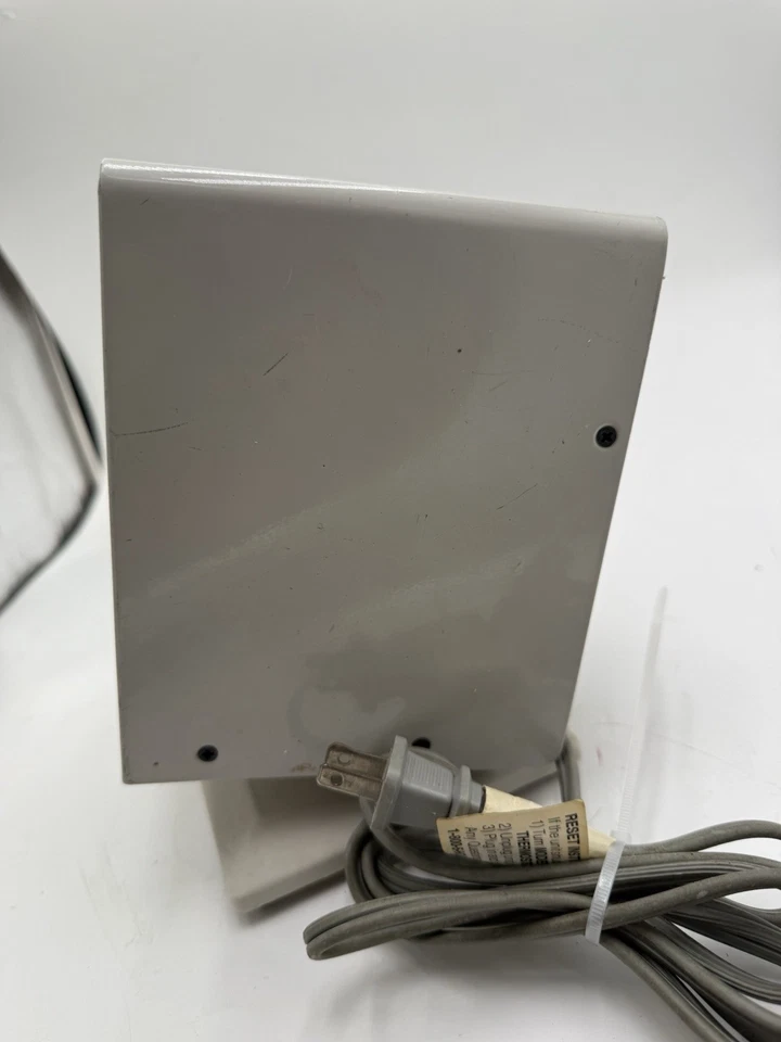 🌟HOLMES CERAMIC Compact Space Heater 1500 Watts 120VAC PB🌟 - Image 3 of 4