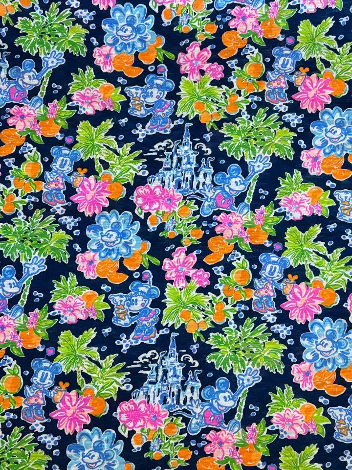 "Tela de algodón Lilly Pulitzer azul marino del Egeo Lilly Loves Disney 1 yarda 36"x 60""" Foto 2 de 4