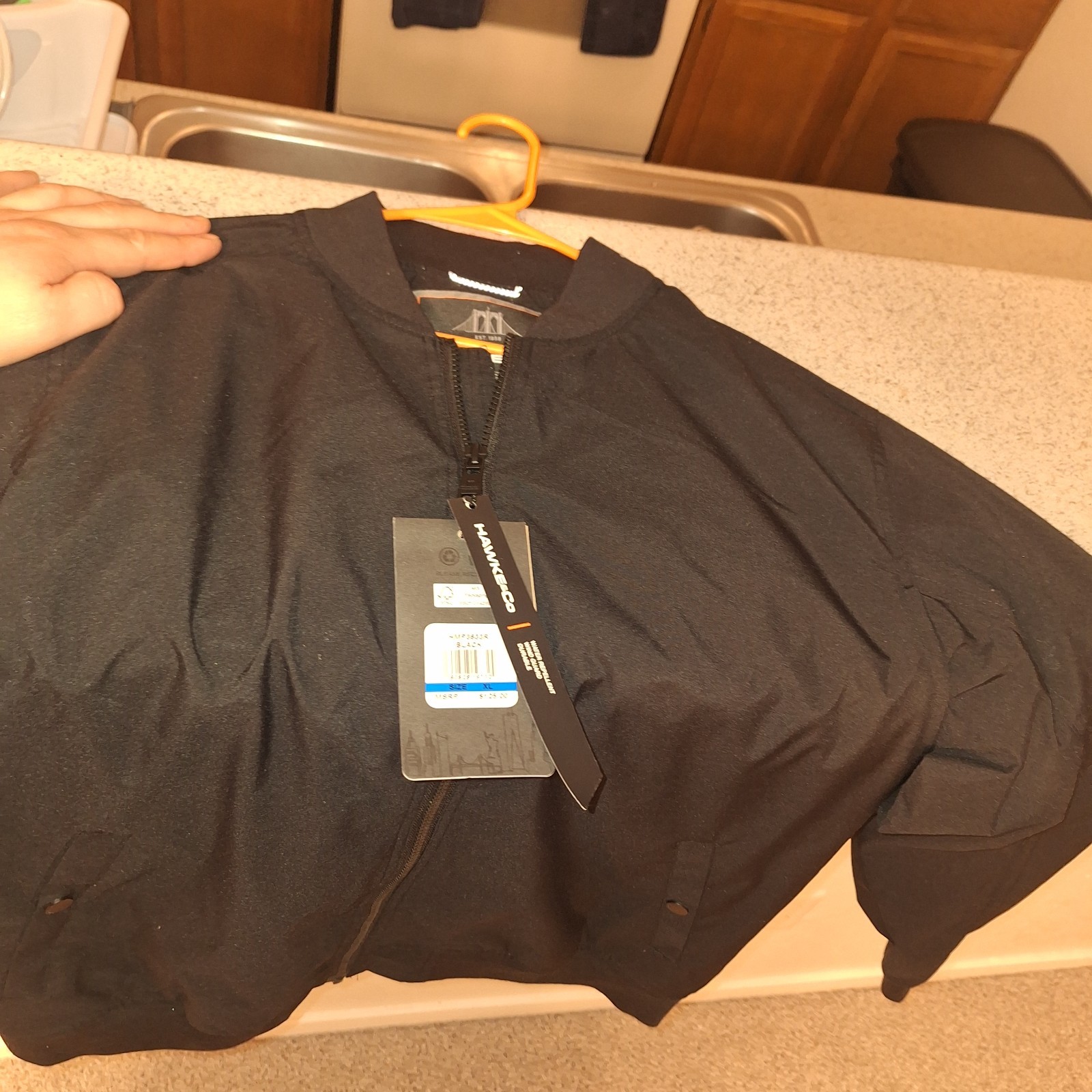 Picture 2 of 8