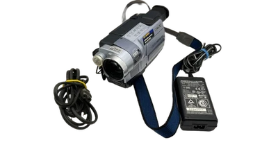Sony DCR‑TRV250E Digital8 Handycam Zubehörpaket - Bild 1 von 4