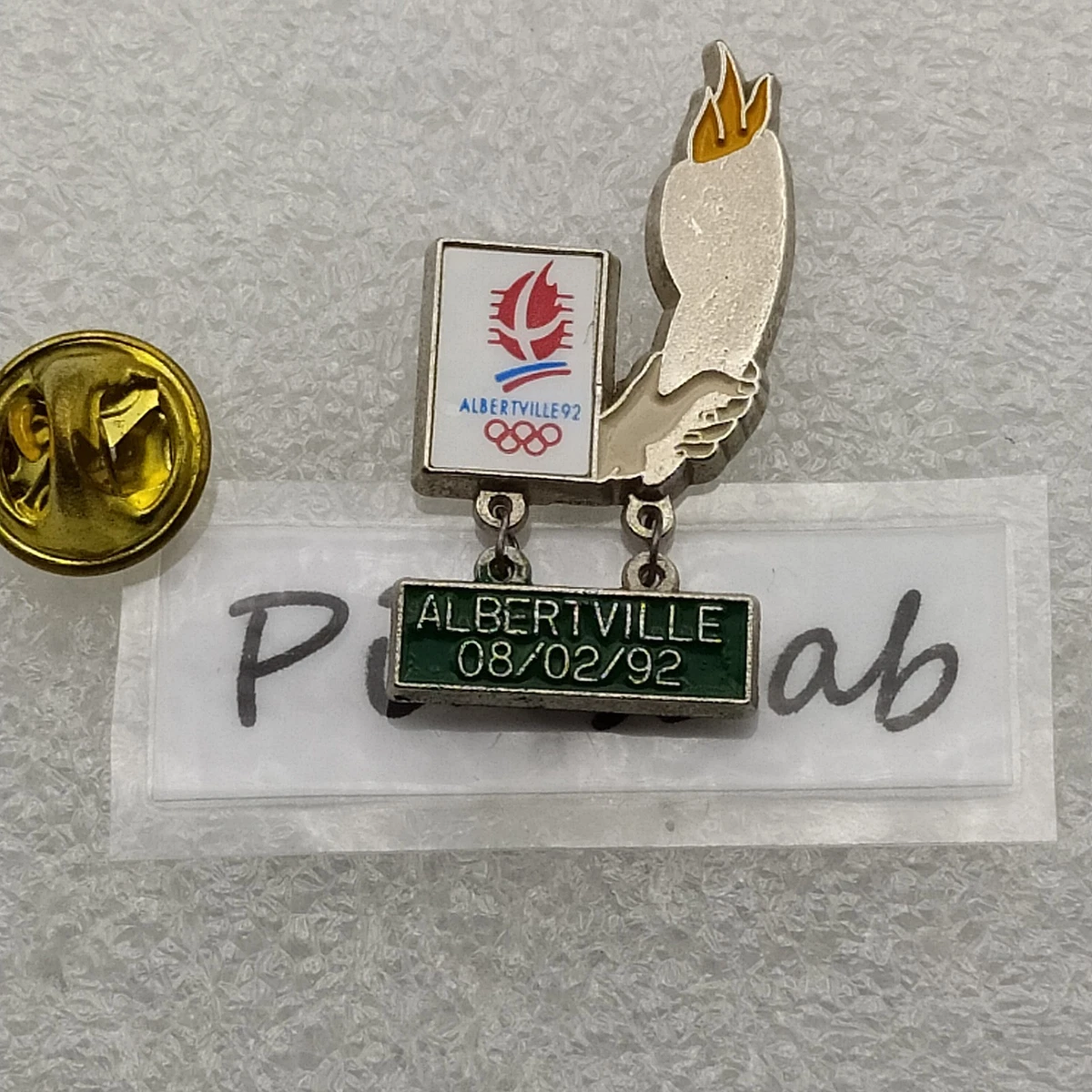Pin's Alcatel - Jeux Olympiques Albertville 92 - Logo Gris - Occasion