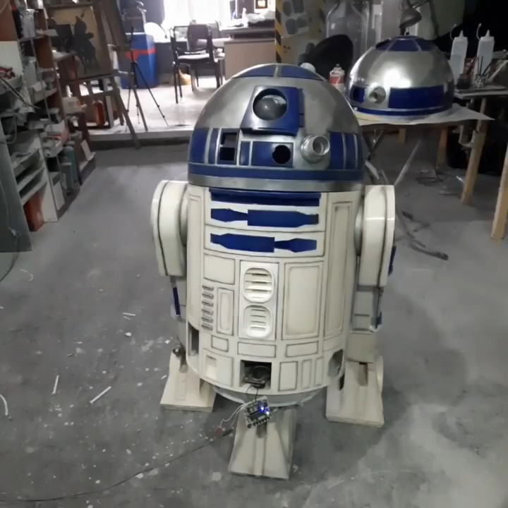 R2-D2 Life Size 1:1 LED Statue Full-Scale ABS & Resin Replica with ...