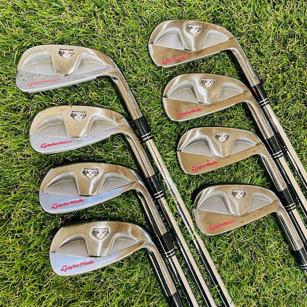 Set 7 x TaylorMade Smoke TP Forged Irons 4-PW Regular / Stiff Steel Shafts Set 7 x TaylorMade Smoke TP Forged Irons 4-PW Regular / Stiff Steel Shafts