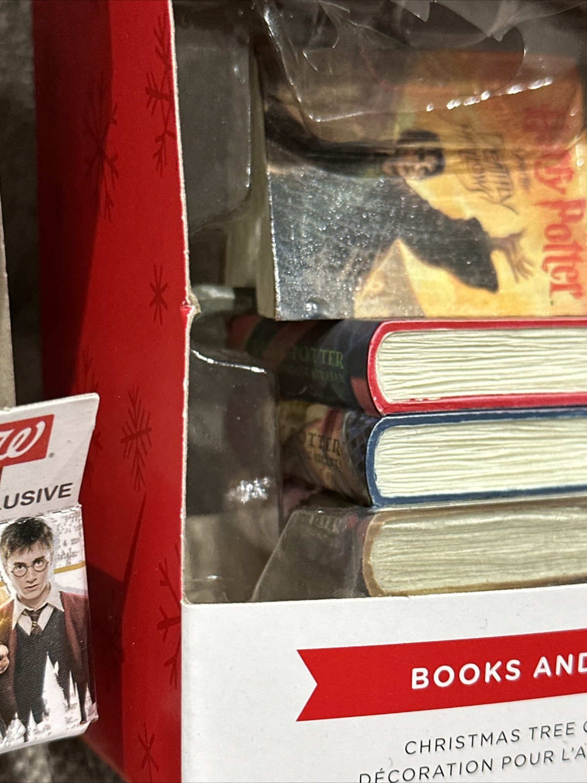 2022 Hallmark Harry Potter Stacked BOOKS AND WAND Christmas Ornament ...