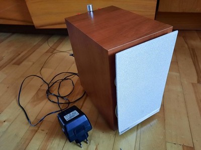 FM Scan Radio (hand-made inside 3-way speaker), electronics upcycling