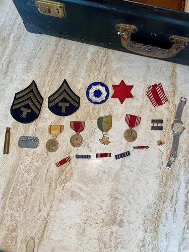 Rare Single Soldier World War 2 Memorabilia Jacket Papers Medals Etc WWII - Picture 2 of 16