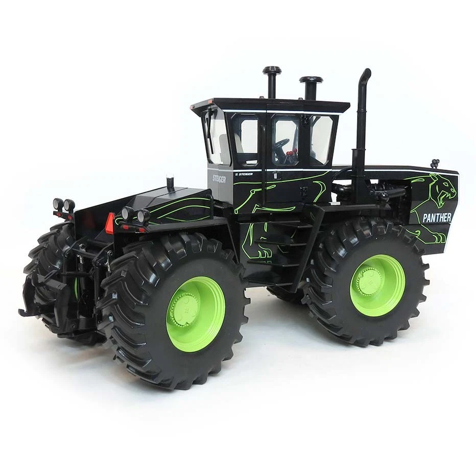 1/16 IH Steiger Panther w/ Special Panther Deco "Wild About Steiger" ZFN14949a - Image 3 of 4