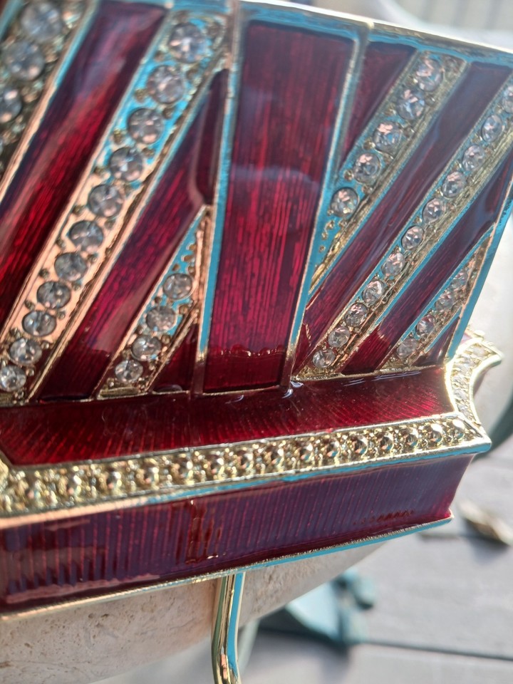 Olivia Riegel Striped Red Gift Box Crystal Stocking Holder NIB | eBay