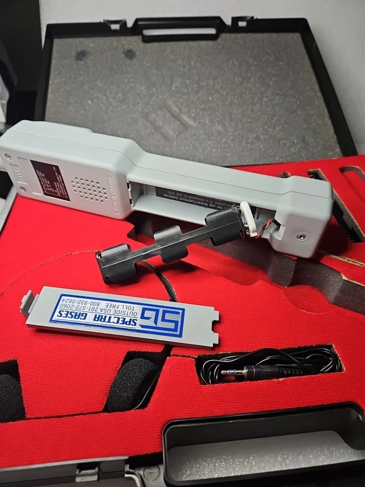 SPECTRA 气体气体检查泄漏探测器 二手 — 第 4/4 张图片