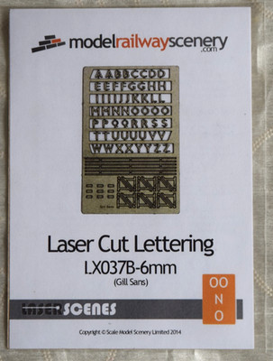 Lasergeschnittener Schriftzug (Modelleisenbahnlandschaft)