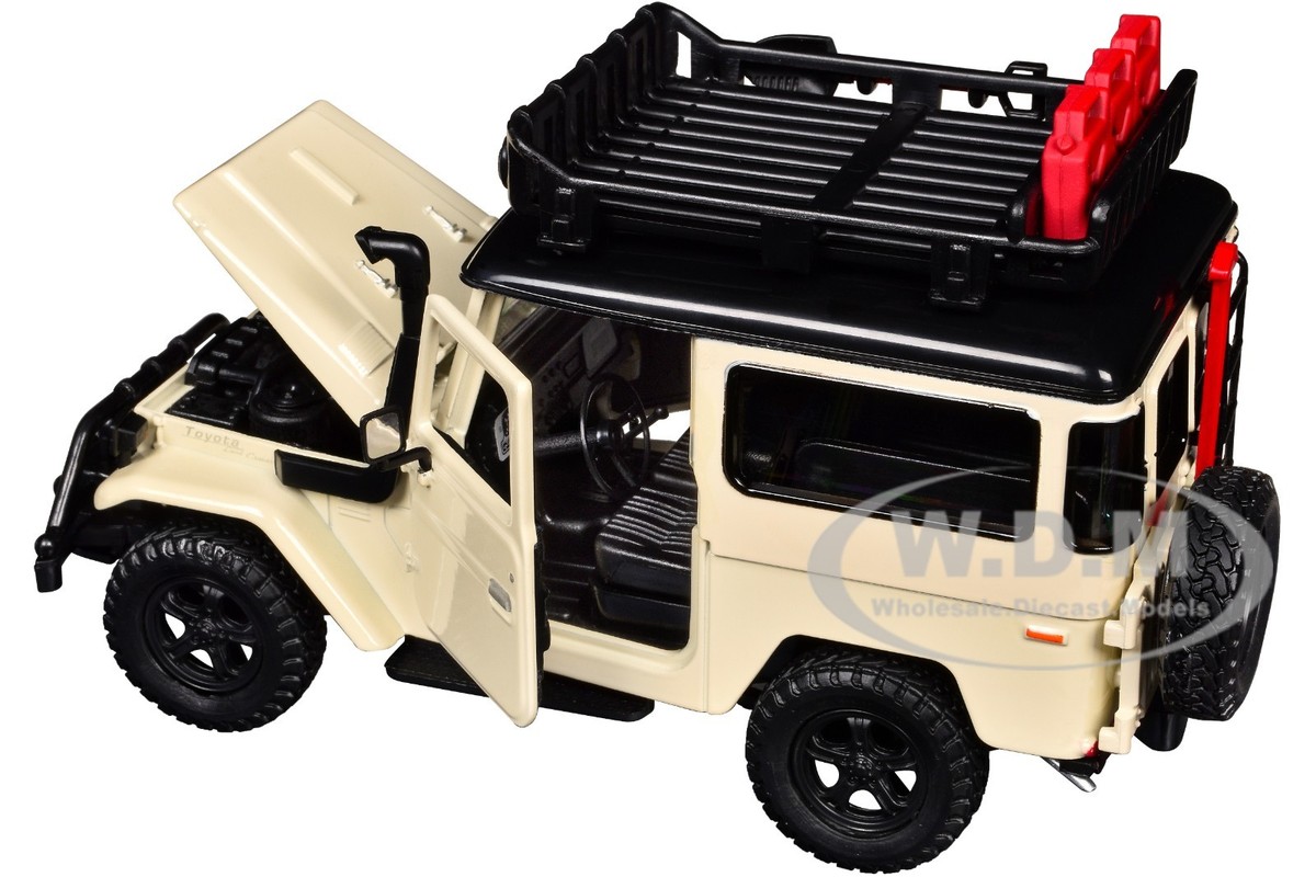 TOYOTA FJ40 LAND CRUISER BEIGE 