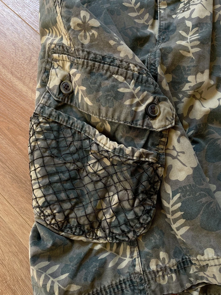 Joblot of 2 Mens Cargo Shorts Cotton Knee Length Half Pants Pockets - 32+34" W - Image 3 of 4