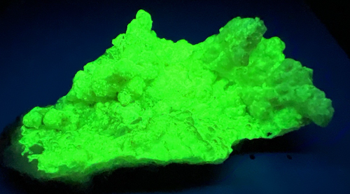 Blue Cave Calcite FLUORESCENT - Ojuela Mine, Mapimi, Durango, Mex. 156 Gramm