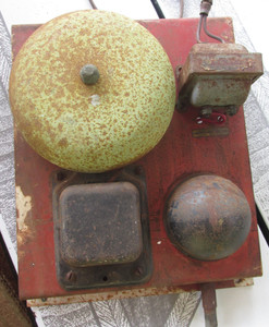Vintage Gas Station Driveway bell, Liberty Co .Minerva Ohio ..