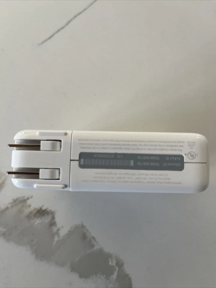 Apple AirPort Express 802.11n 1st Gen Ethernet Extender Router AirPlay A1264 - Image 2 of 4