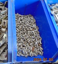 LOT OF 12 Lyons PINS Old Style 4000 Series SHELF PIN *FREE SHIPPING*