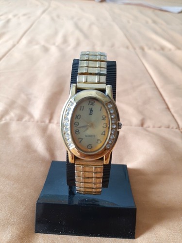 OROLOGIO DA POLSO DONNA Y/E QUARTZ VINTAGE OVALE -WATCH VINTAGE Y/E QUARTZ  | eBay