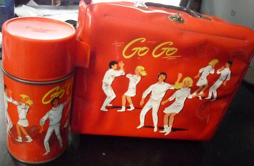 Go Go Girls Vinyl Lunch Box w/Thermos Hullabaloo Shindig Go! Go! Go! 1966 COOL!