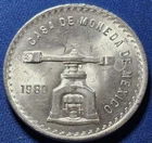 A Vintage Gem Uncirculated 1980 Casa De Moneda Mexico 1oz Onza Plata Pura Coin
