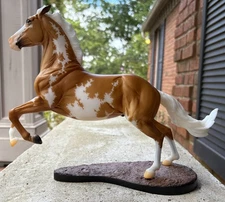 Breyer BreyerFest Gaming Stock Horse #711604 Palomino Overo Marzipan SR 2022