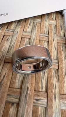 Oura Ring 4 Smartring Größe 9 Silver - sehr guter Zustand mit Gebrauchspuren-