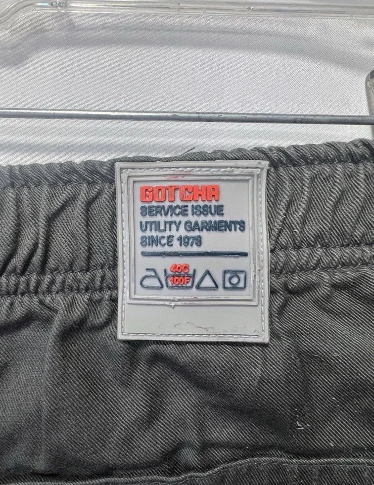 Shorts cargo Gotcha tamanho G cinza skate surf bolsos cintura 30 comprimento 23 anos 90 - Imagem 3 de 4