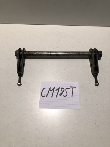 Honda CM 185 T Hinterradachse Schwingenachse Steckachse Kettenspanner