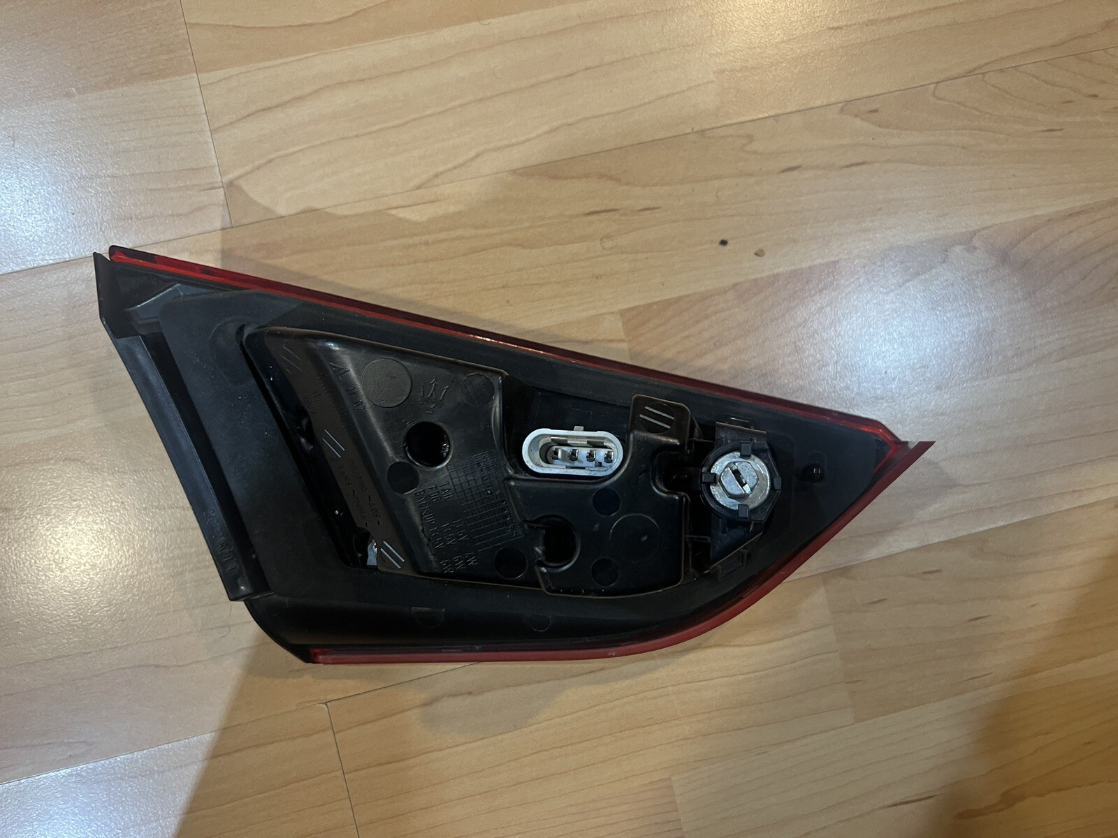 14-17 MASERATI QUATTROPORTE TRUNK DECKLID LED INNER LIGHT TAILLIGHT OEM RH RIGHT