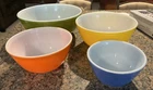 Pyrex Glass 4 Mixing Bowl Set Vintage! Fall Bright Colors Rare