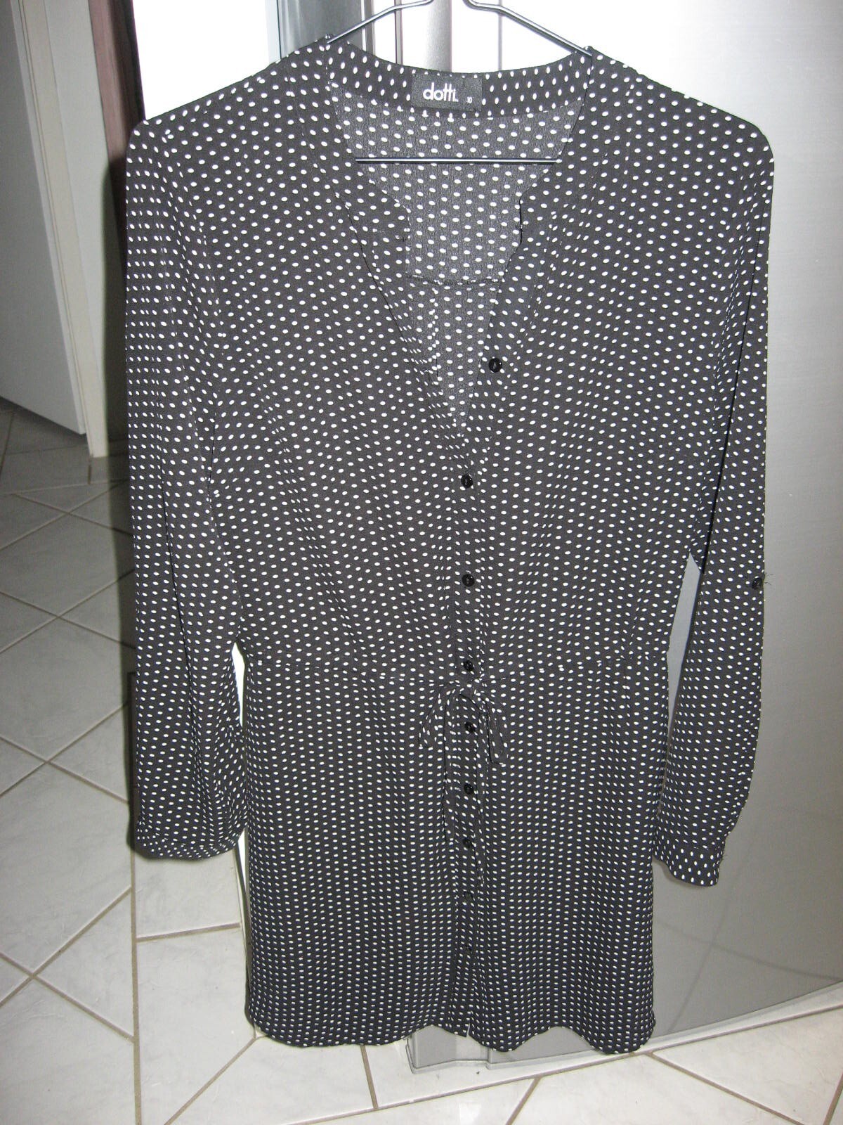 Picture 1 of 5