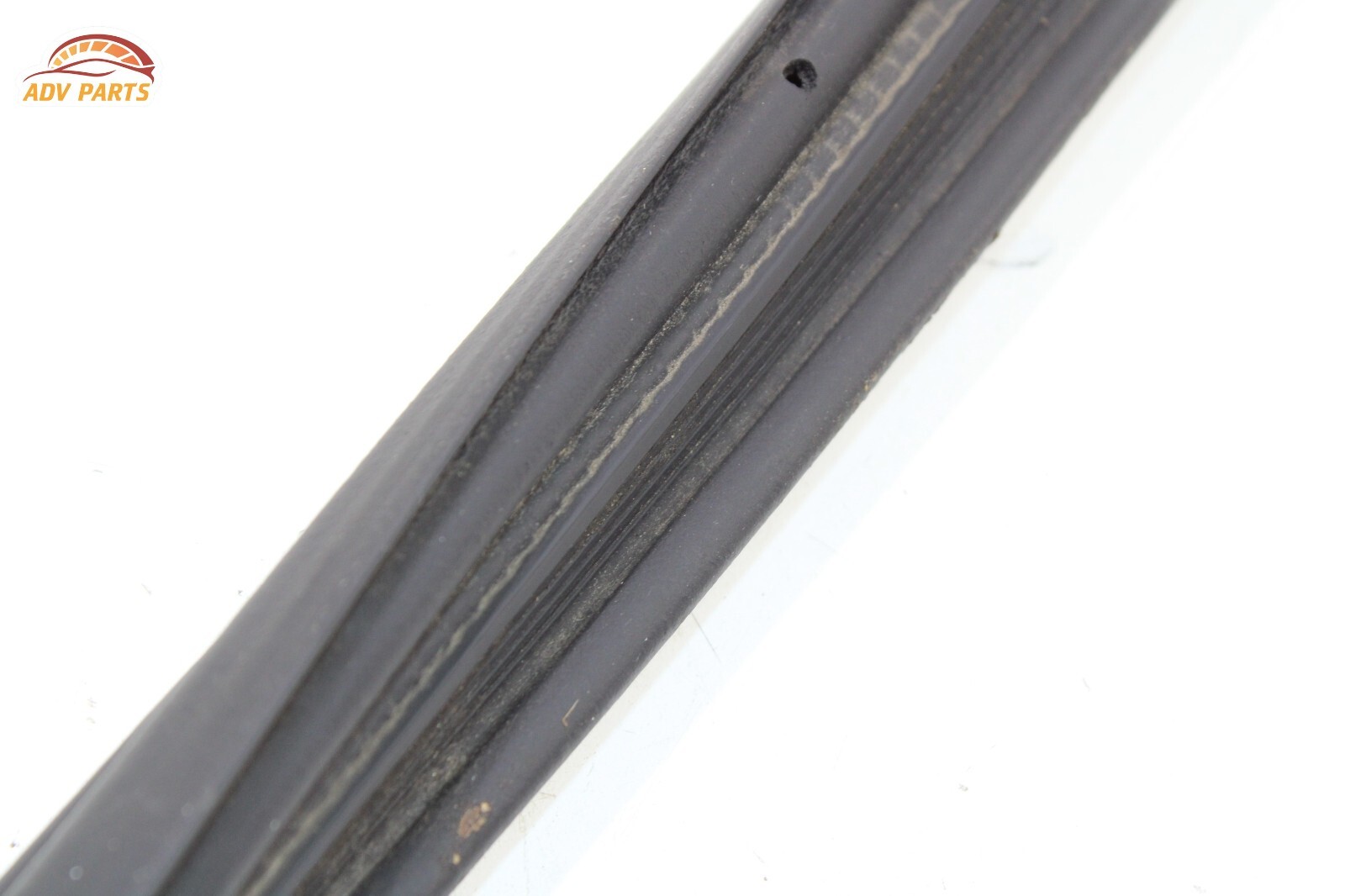 Maserati Ghibli S Q4 2014-2024 Trunk lid seal