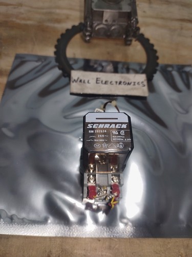 Schrack RM202524 Relay 24VDC =Used= - Picture 2 of 3