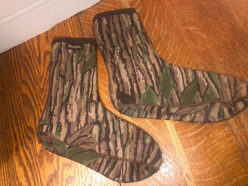 Remington Realtree Camo Size Large Neoprene Boot Liners-VNC - Image 3 of 4