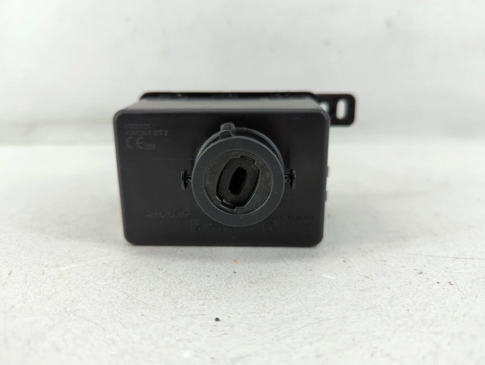 2009 Volkswagen Routan Engine Ignition Switch Module Node Smart Key FTJDC - Image 4 of 4